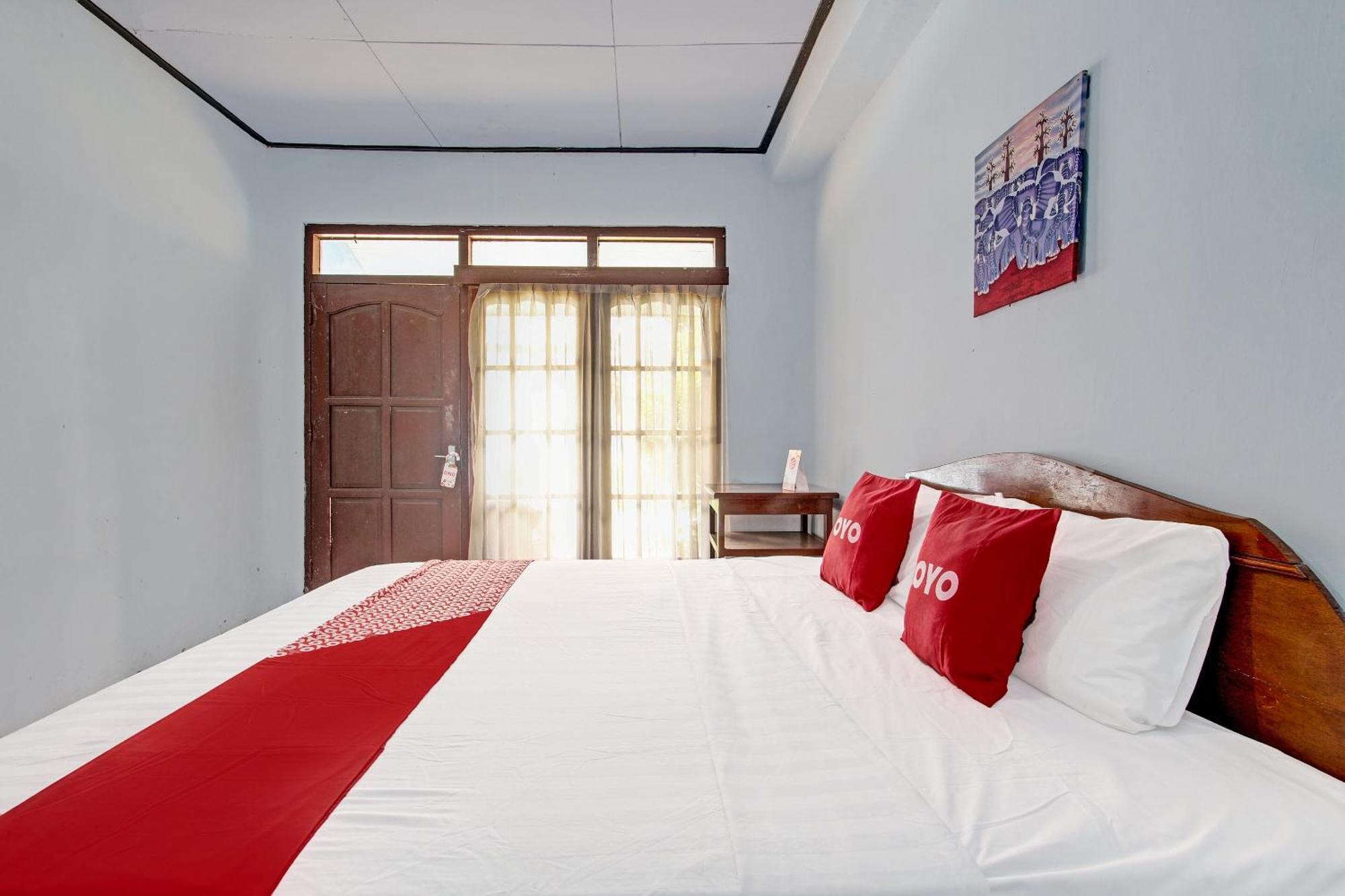 Capital O 91644 Loka Hause Hotel Салатига Екстериор снимка