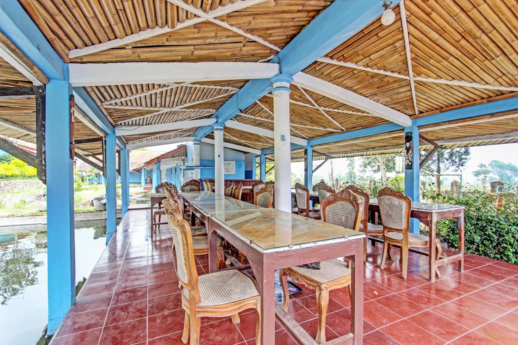 Capital O 91644 Loka Hause Hotel Салатига Екстериор снимка